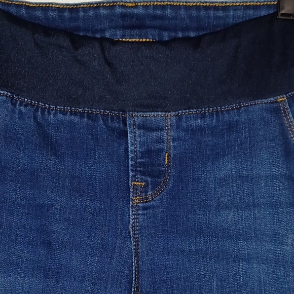Old Navy women's maternity front low panel skinny jeans - Picture 5 of 9